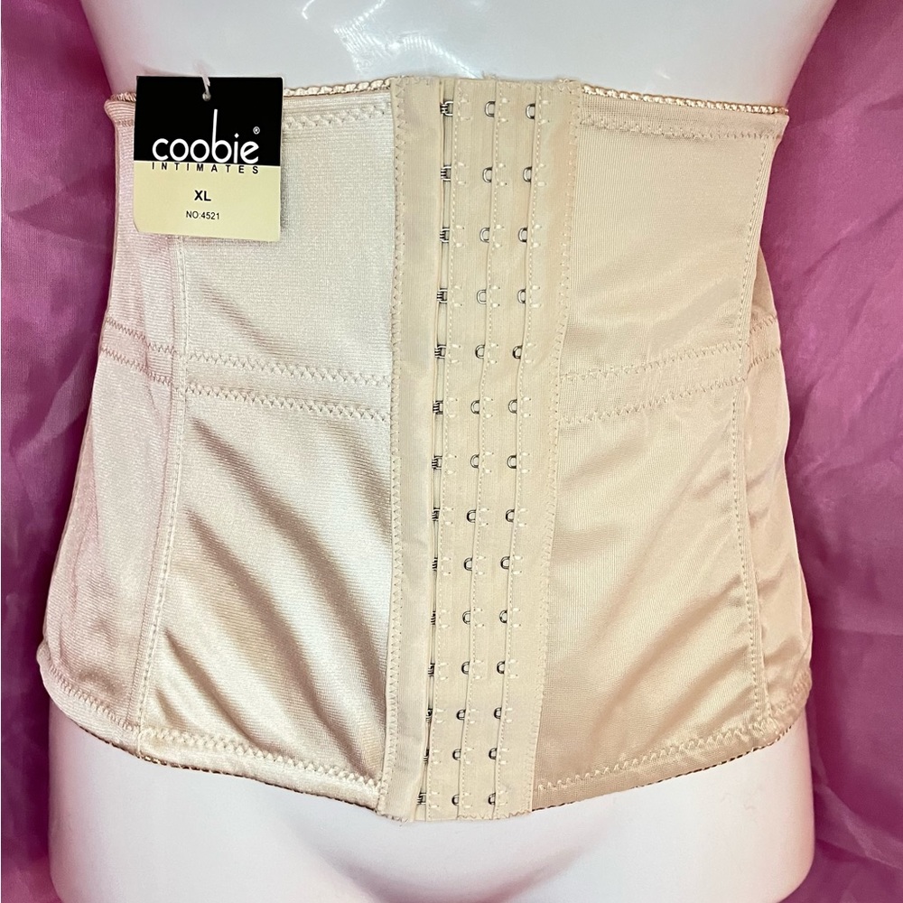 NWT XL COOBIE Firm Waist Beige SHAPEWEAR with Staves Metal Hook Closure